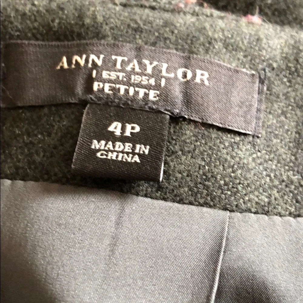 Ann Taylor green wool blend skirt sz 4P